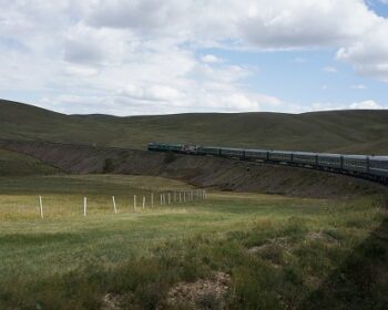 【モンゴル旅】国際列車シベリア鉄道で国境越え!車窓に広がる大草原