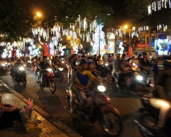 【ベトナム旅】べトナムの商業都市、ホーチミンとカオダイ教総本山寺院探訪
