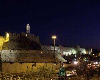 【イスラエル旅】アンマンからキングフセイン橋越え!夜のエルサレム旧市街へ